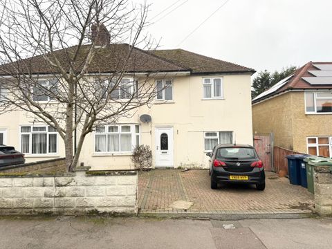 27 The Grates, Oxford OX4, Room to rent