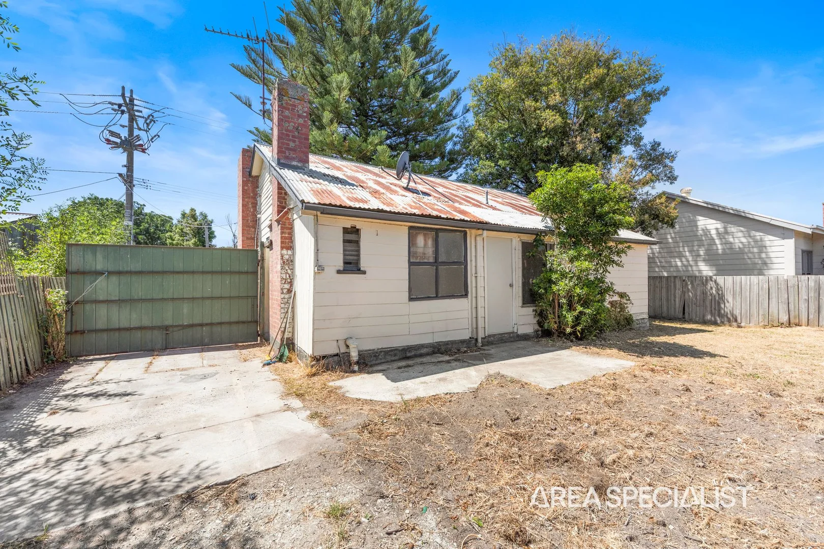 Additional image 14 of 2 Sybella Avenue, Koo Wee Rup VIC 3981