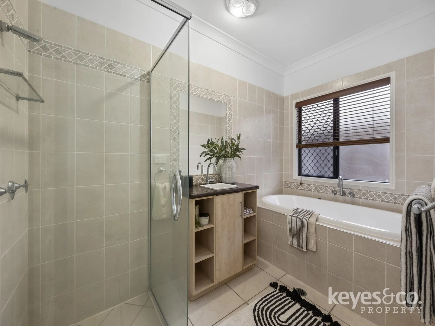 Additional image 12 of 5 Hermitage Place, Douglas QLD 4814
