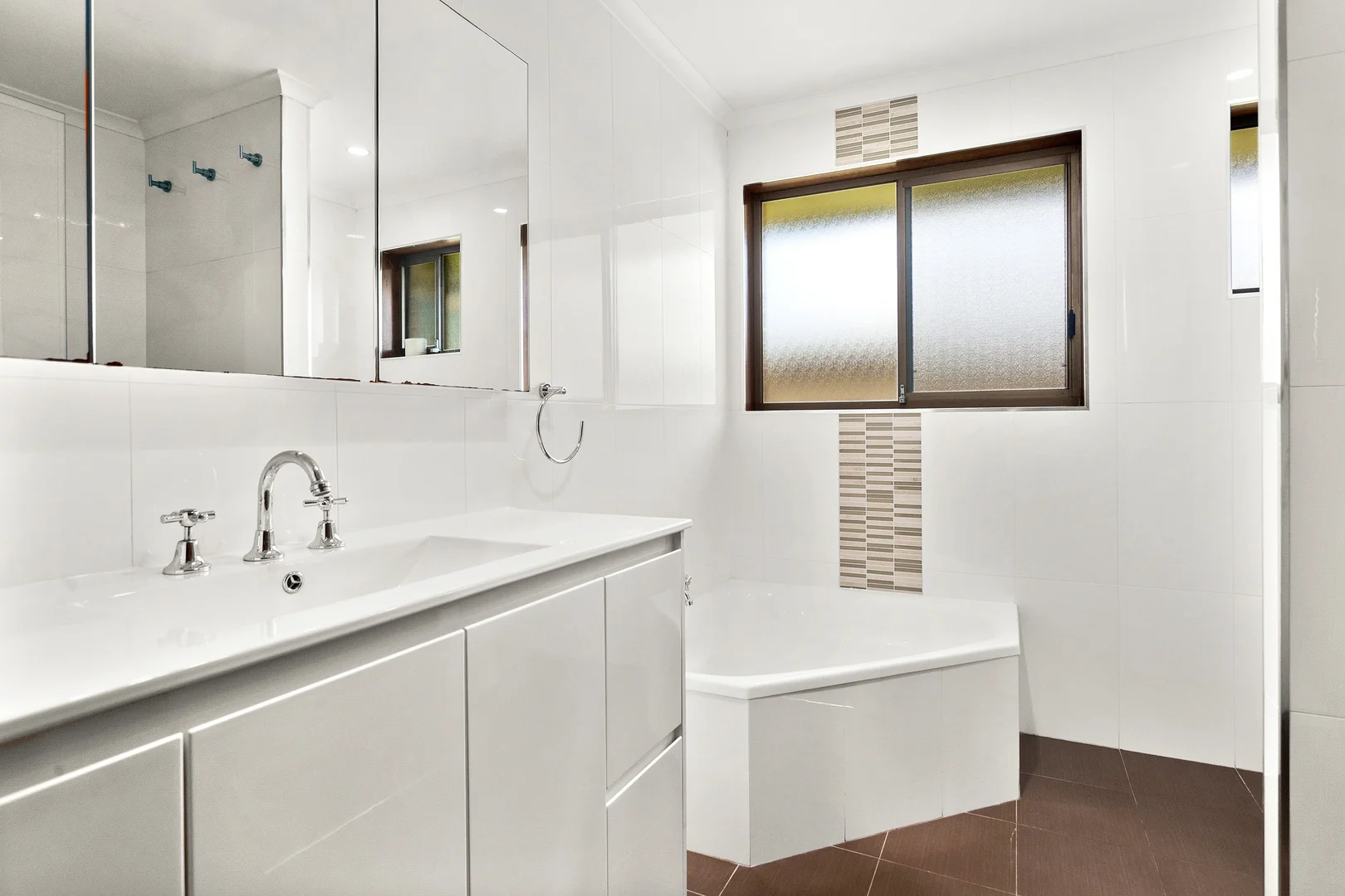 Additional image 7 of 2/121A Tongarra Road, Albion Park NSW 2527