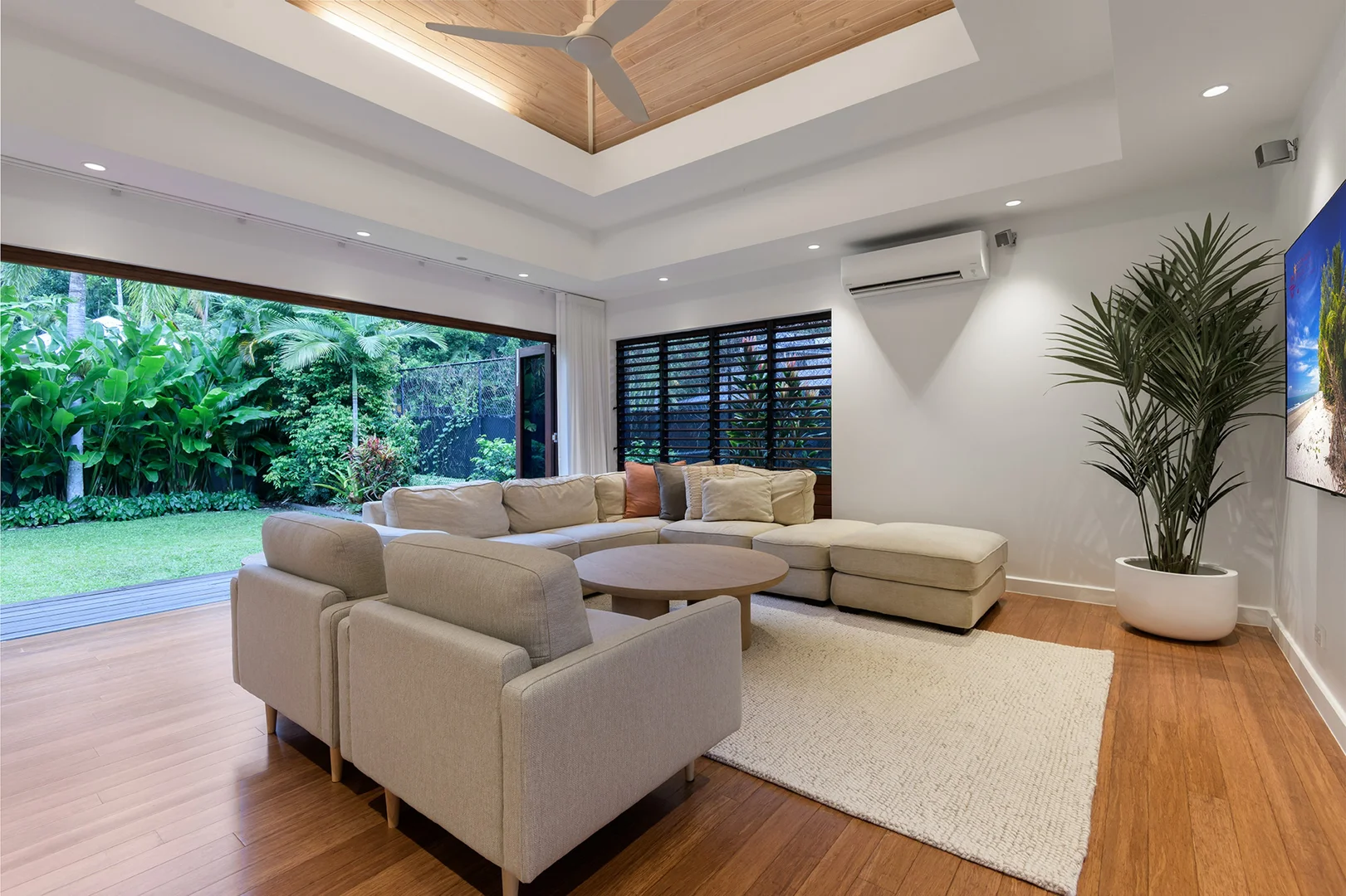 Additional image 21 of 35 Beachfront Mirage Drive, Port Douglas QLD 4877