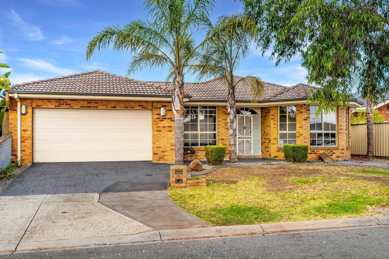 10 Hannah Avenue, Hillside VIC 3037
