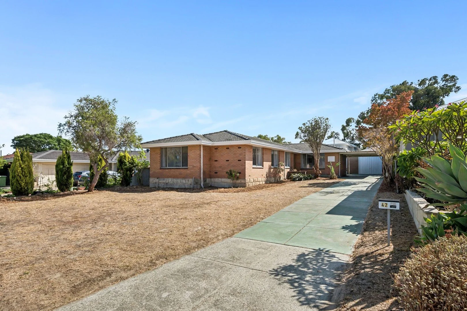 42 Davenport Road, Booragoon WA 6154