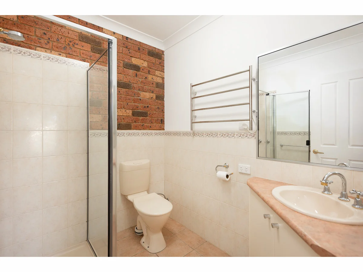 Additional image 23 of 16 Janette Court, Lavington NSW 2641