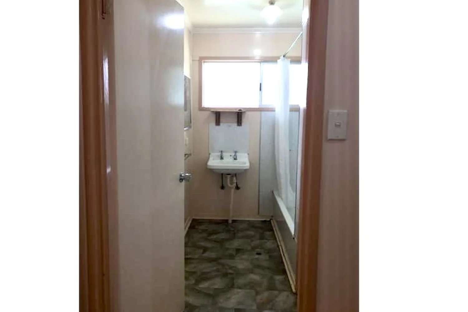 Additional image 10 of 33 KENNEDY Drive, Moranbah QLD 4744