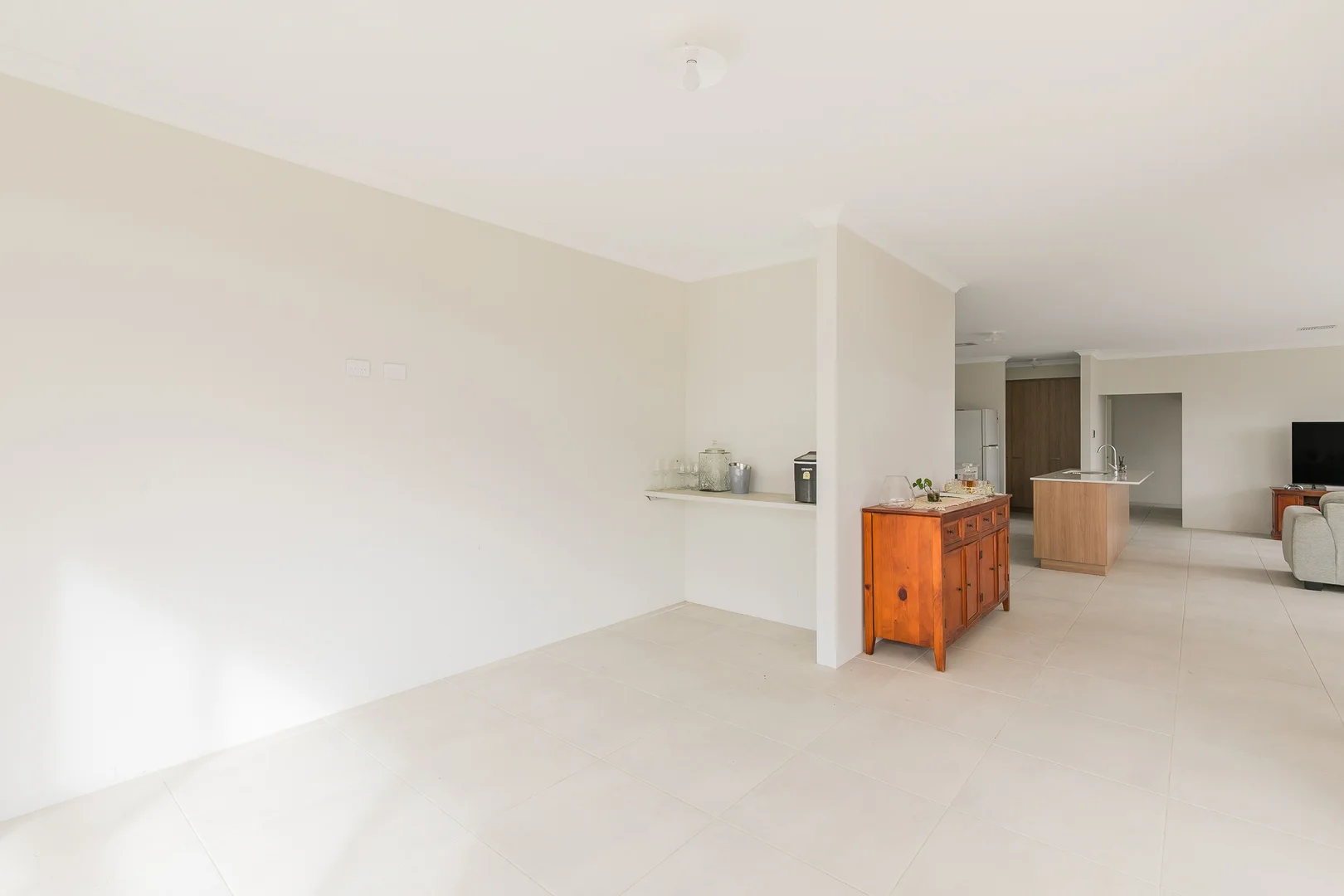 Additional image 8 of 8 Nirvana Road, Lakelands WA 6180