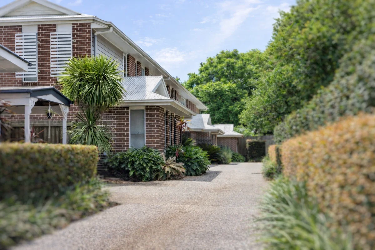 2/277a Alderley Street, Centenary Heights QLD 4350