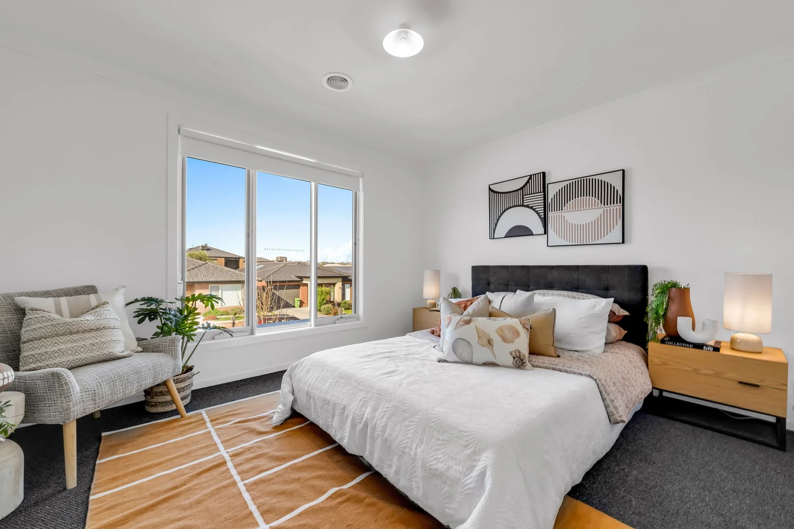 6 Twynam Road, Clyde North VIC 3978