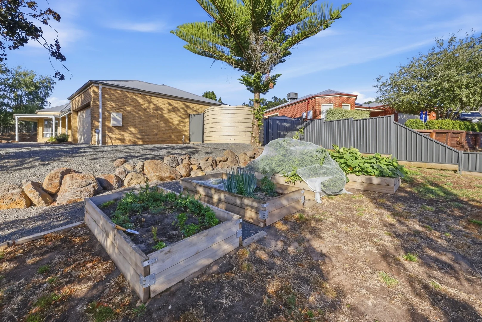 Additional image 20 of 1 Larissa Close, Romsey VIC 3434