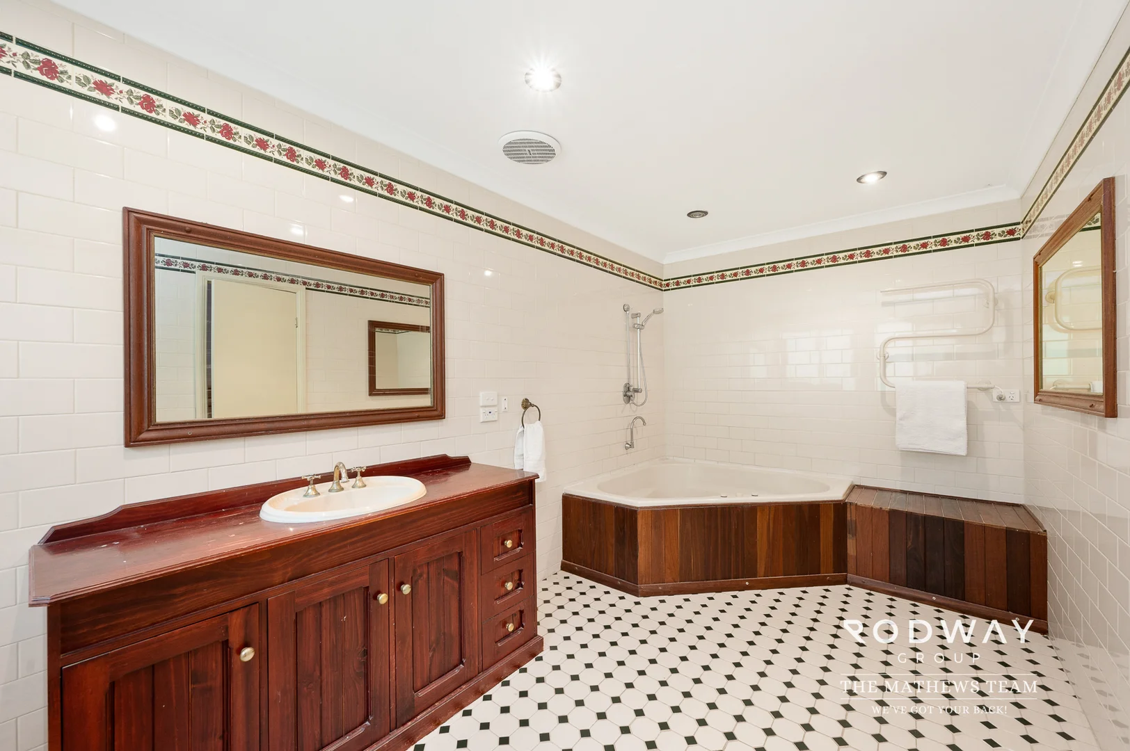 Additional image 22 of 556 Brookton Hwy, Roleystone WA 6111