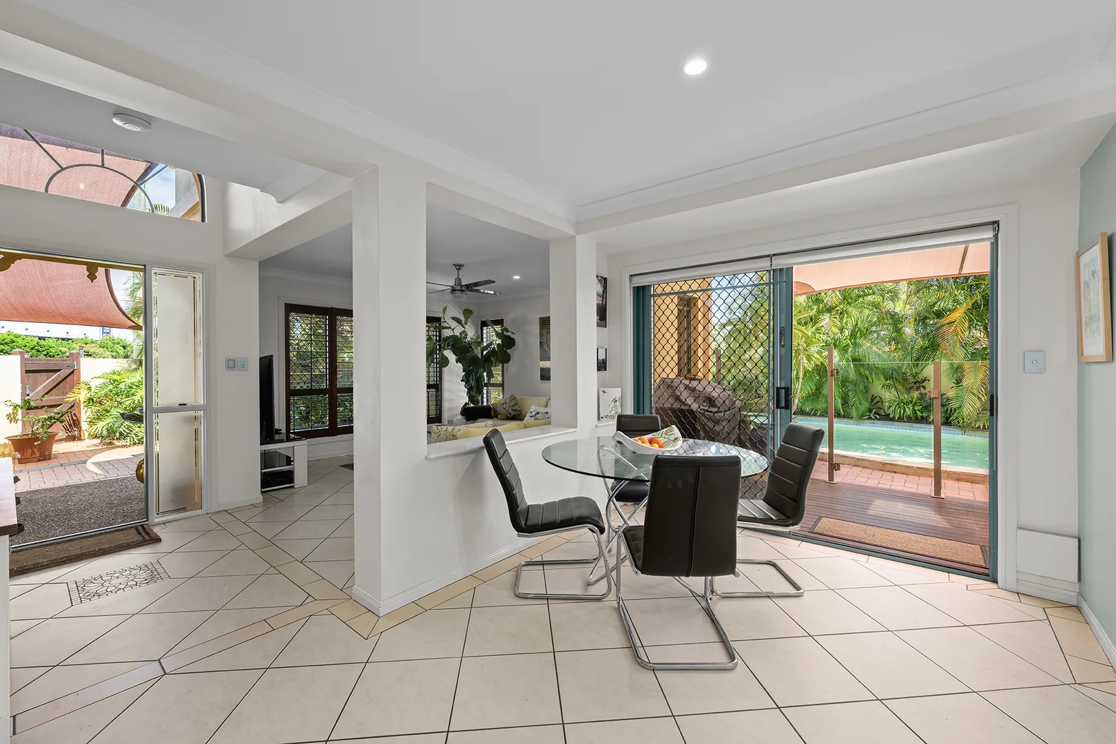 Additional image 6 of 2/129 Bayview Street, Runaway Bay QLD 4216