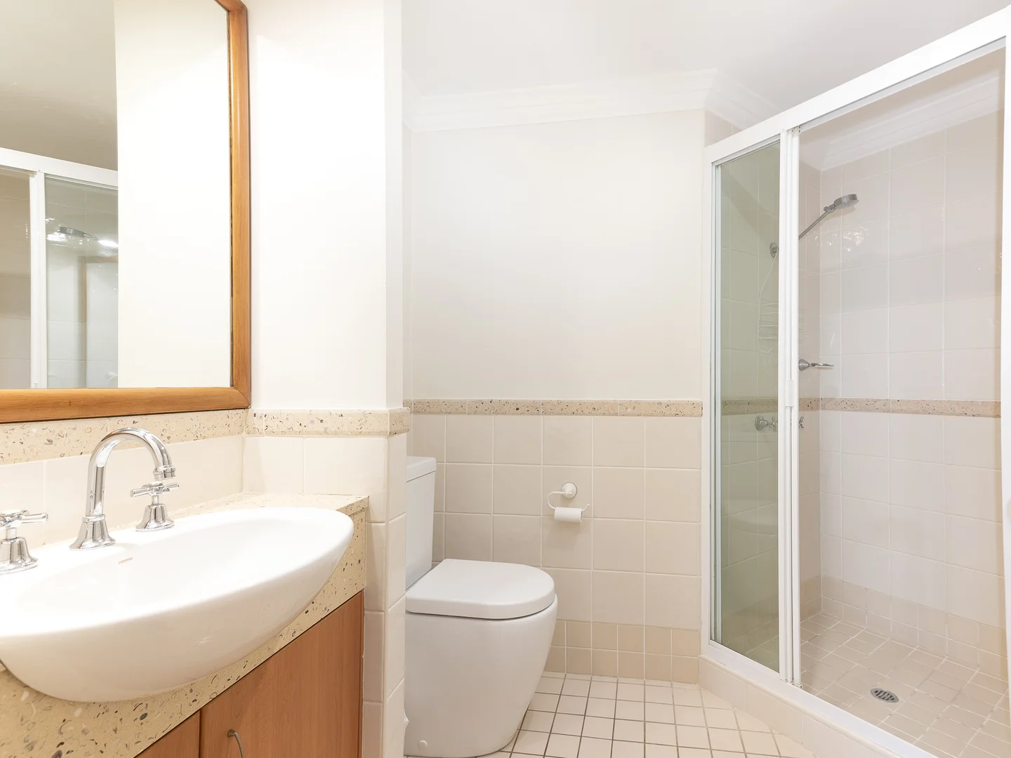 Additional image 8 of 2-2/18-19 Pacific Parade, Yamba NSW 2464