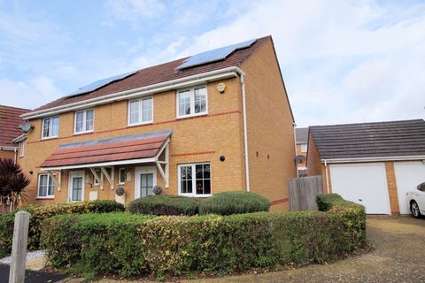 Westfield Road, Portchester Borders PO6