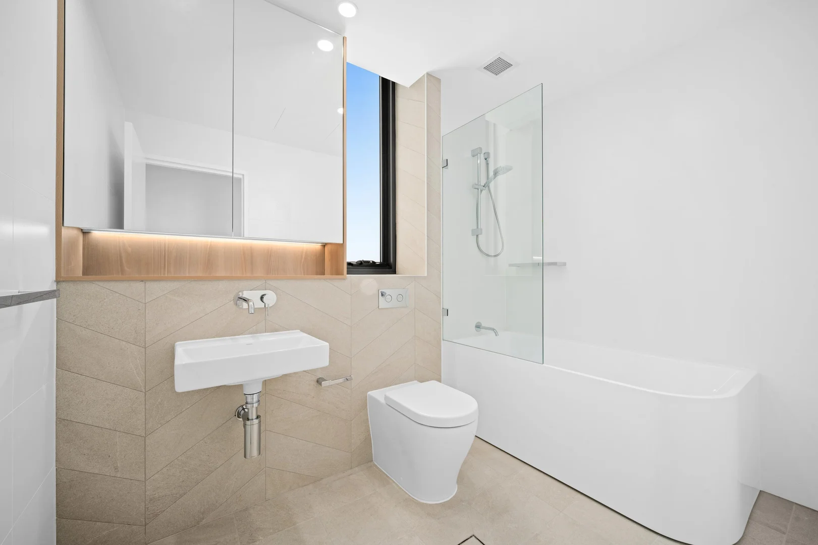 Additional image 10 of 509b/8 Oaks Avenue, Dee Why NSW 2099