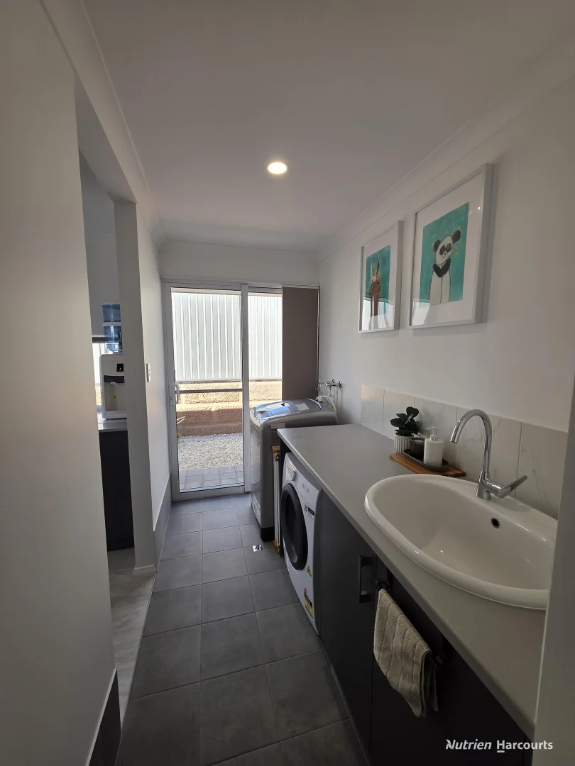 Additional image 12 of 13 Karroo Vista, Bayonet Head WA 6330