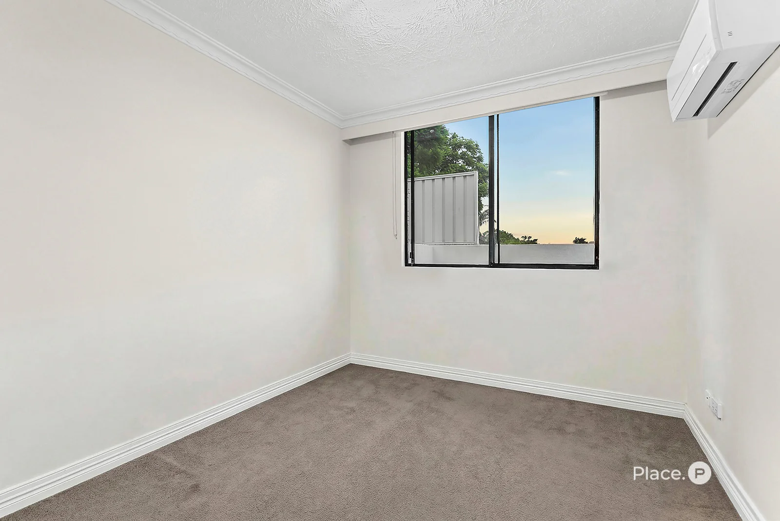 Additional image 16 of 1/17 Rosecliffe Street, Highgate Hill QLD 4101