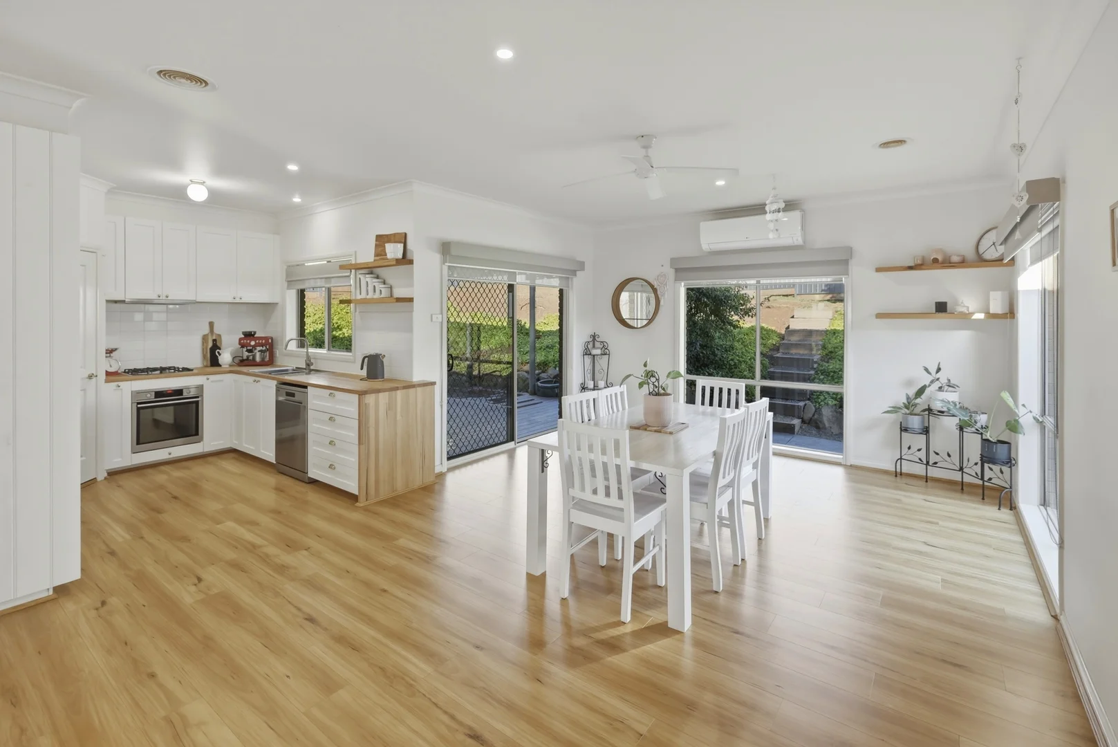 Additional image 7 of 1 Larissa Close, Romsey VIC 3434