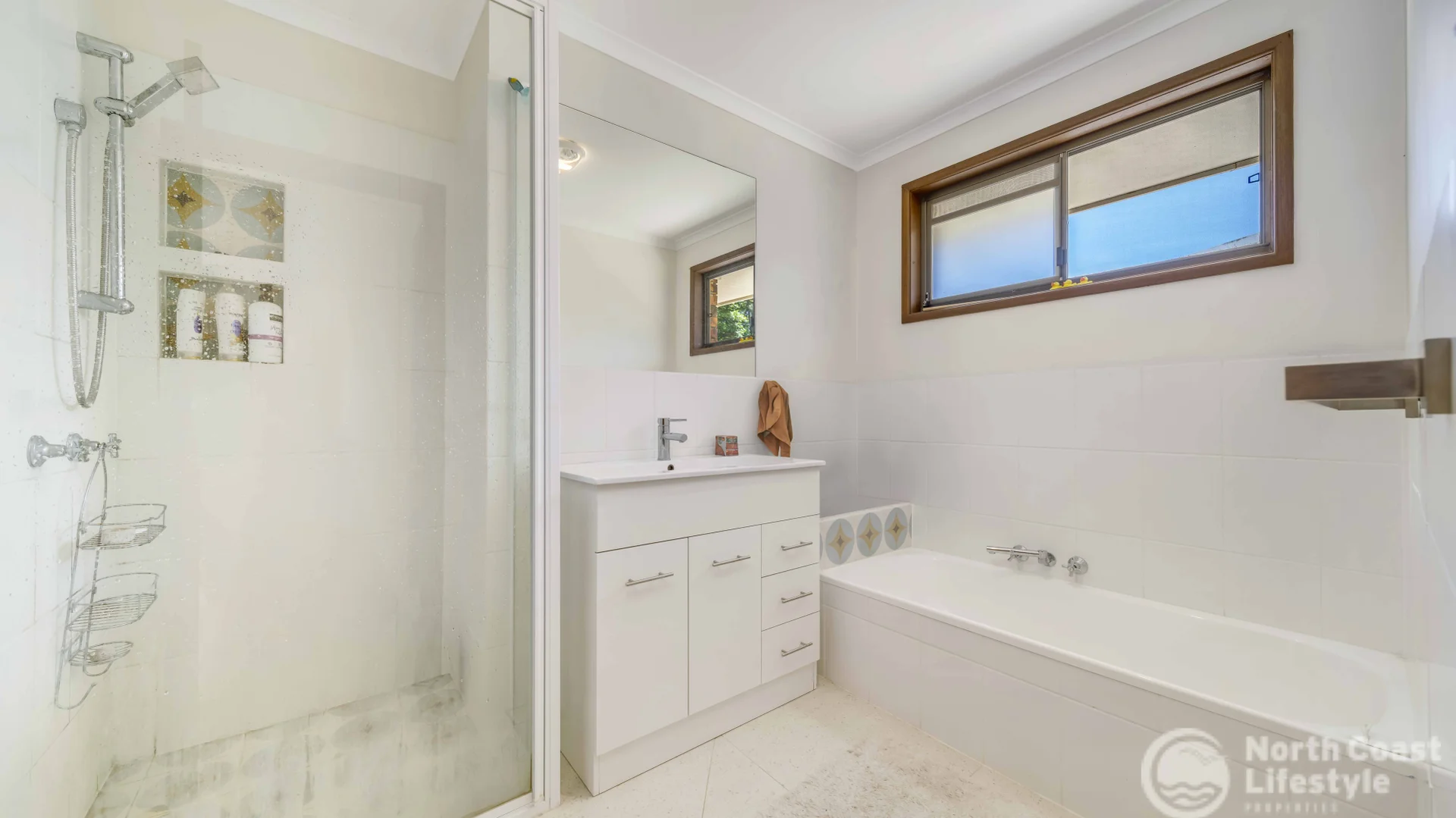 Additional image 13 of 108 Balemo Drive, Ocean Shores NSW 2483