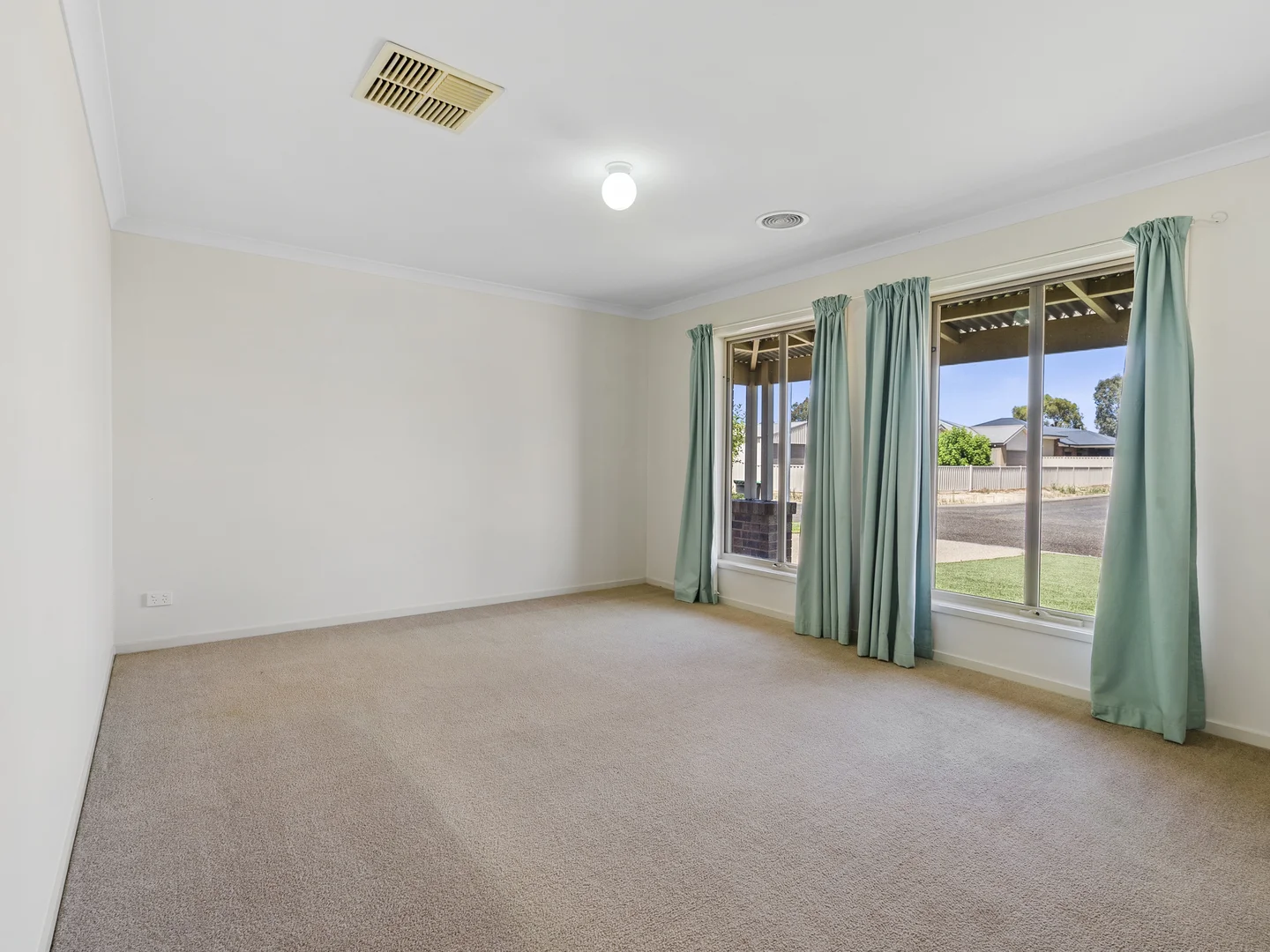 Additional image 8 of 9 Majuda Court, Tocumwal NSW 2714