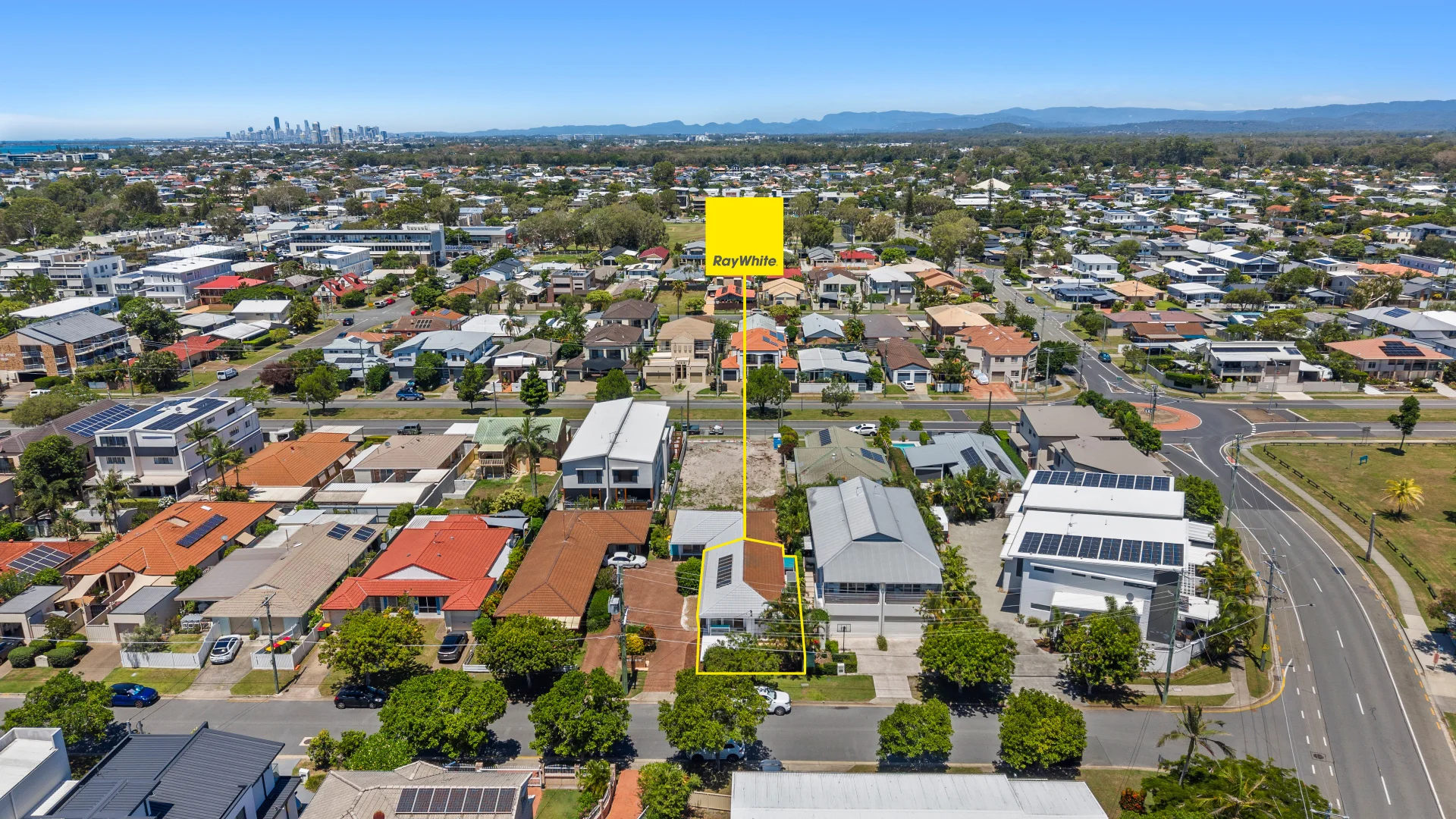 Additional image 11 of 1/34 Nankeen Avenue, Paradise Point QLD 4216