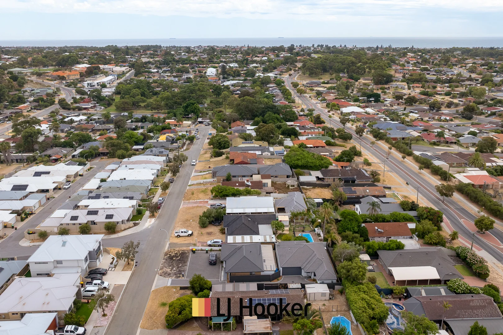 Additional image 58 of 41A Currajong Crescent, Craigie WA 6025