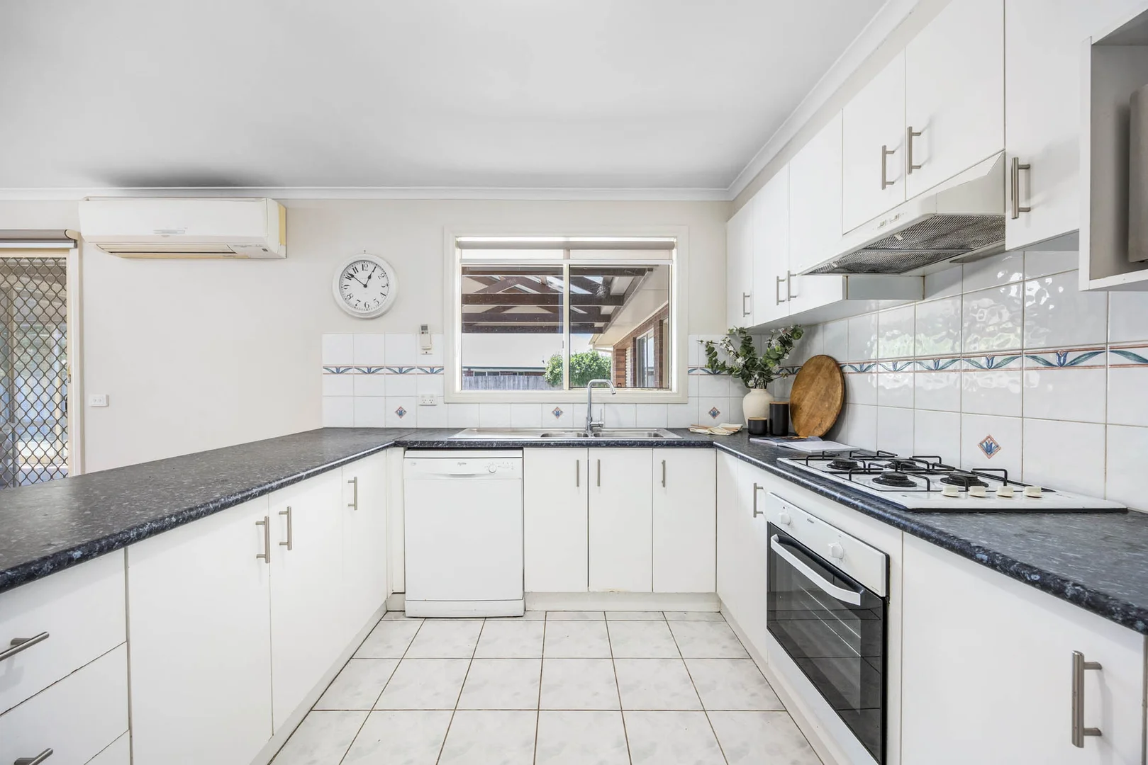 Additional image 8 of 25 Dalray Crescent, New Gisborne VIC 3438