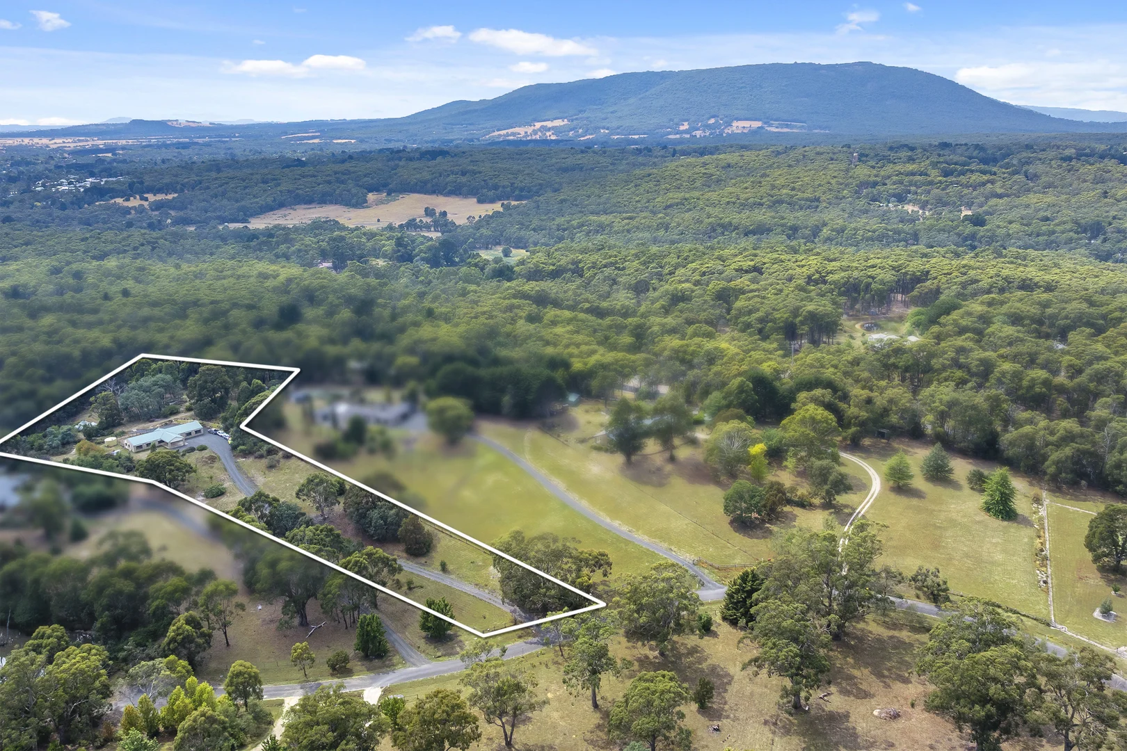 Additional image 20 of 30 Greenwood Grove, Woodend VIC 3442