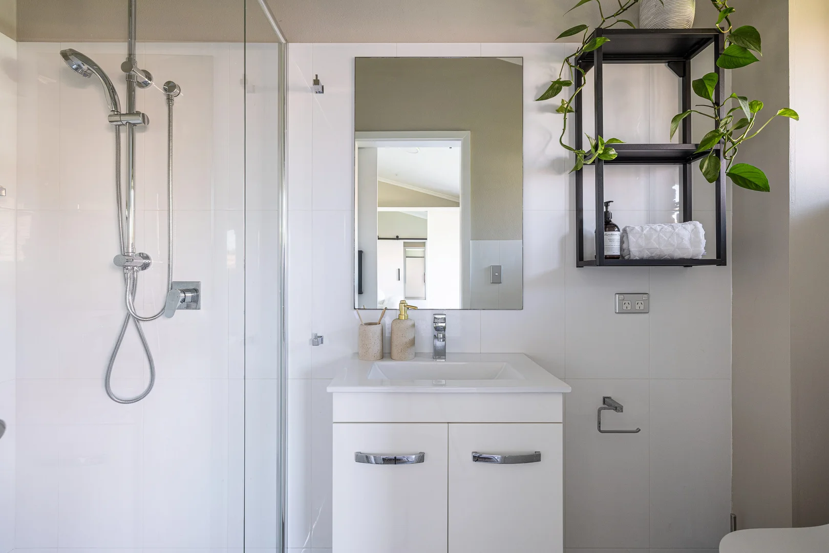 Additional image 15 of 14/10-16 Batemans Road, Gladesville NSW 2111