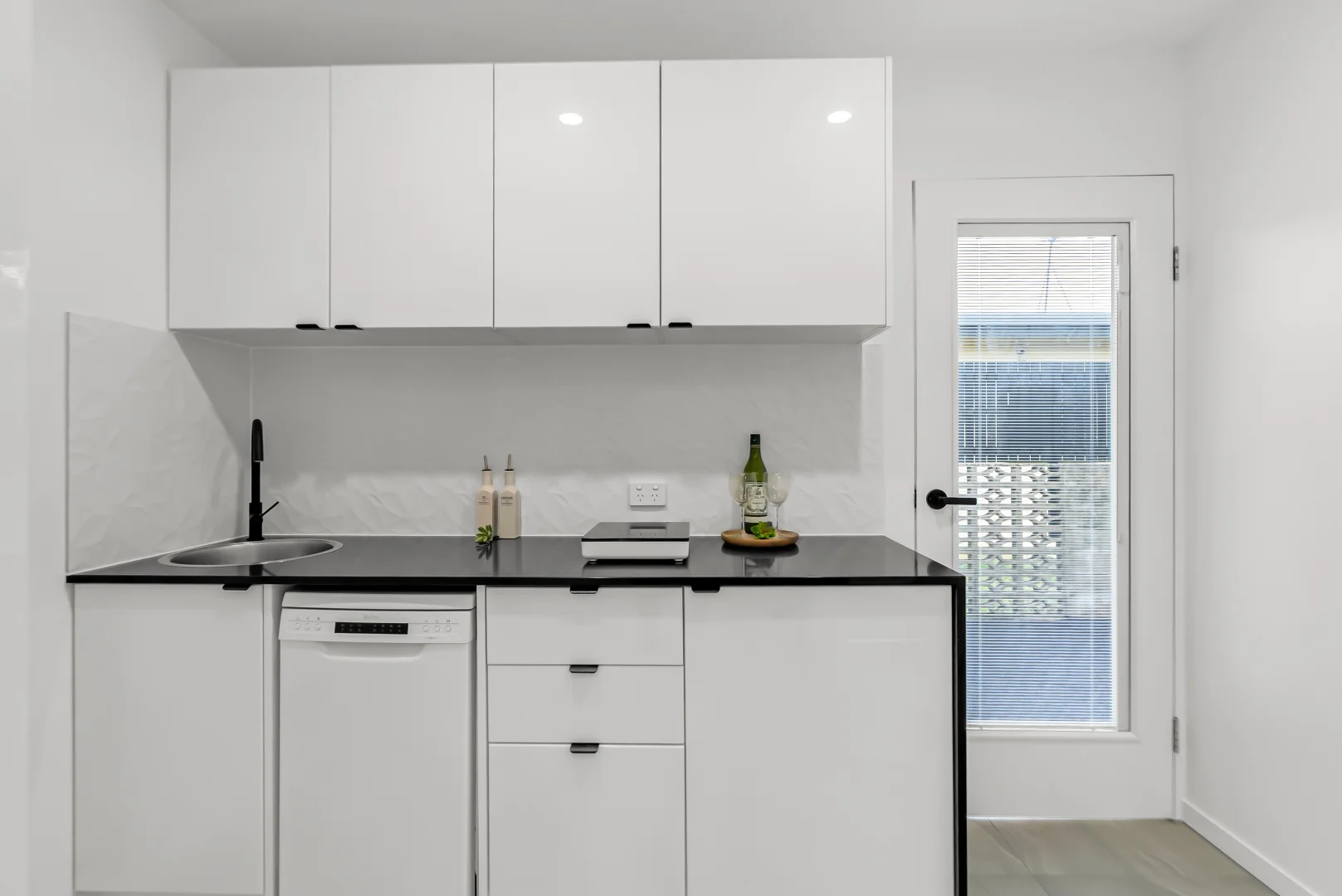 Additional image 11 of 3/11 Harris Street, Parramatta Park QLD 4870