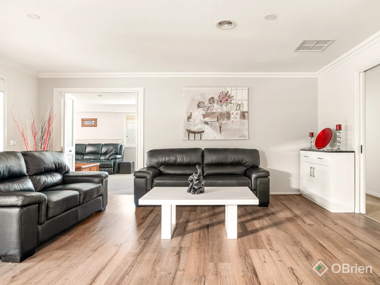 Additional image 7 of 192 Linsell Boulevard, Cranbourne East VIC 3977