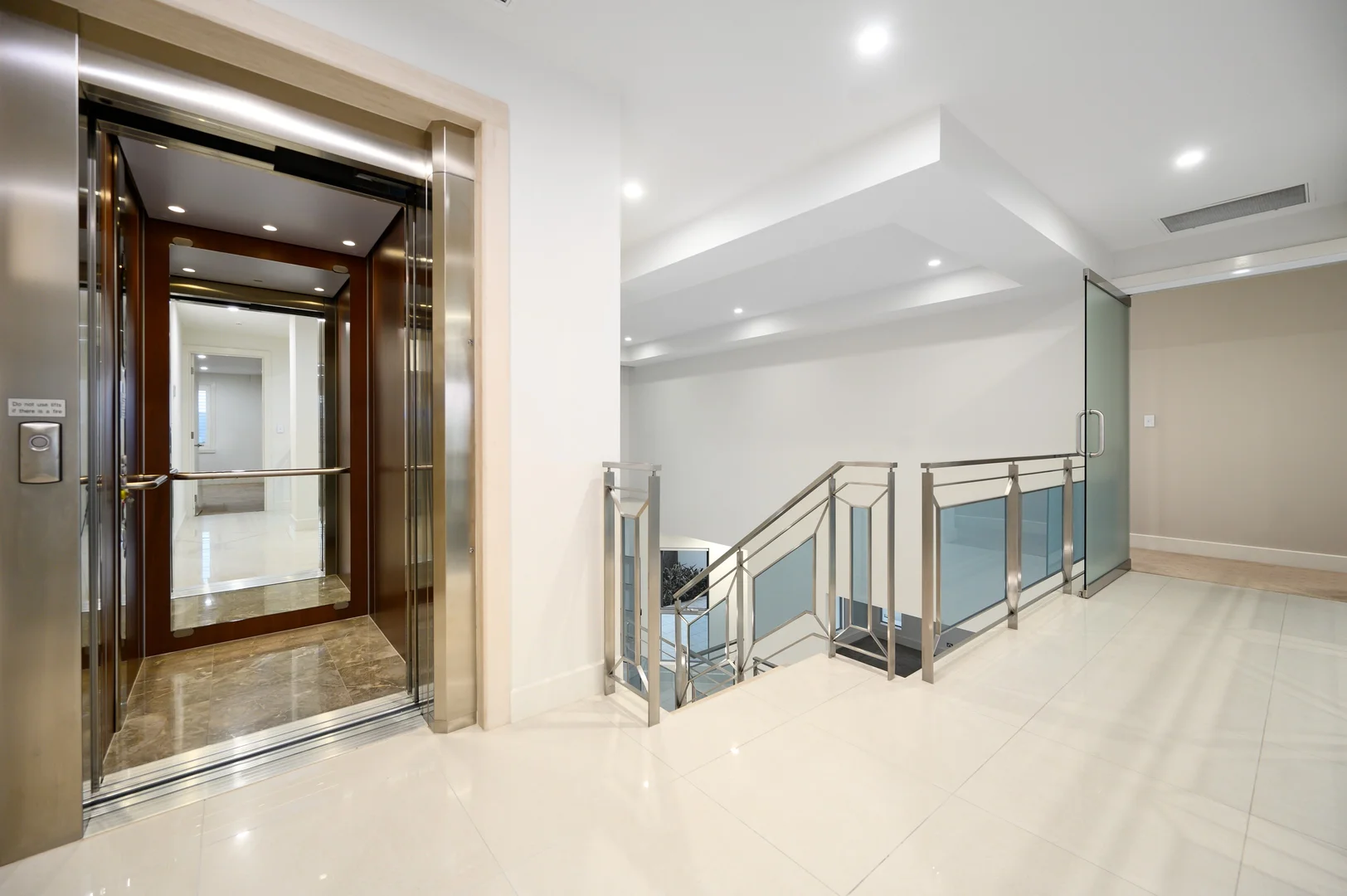 Additional image 19 of 20 Knightsbridge Parade West, Sovereign Islands QLD 4216