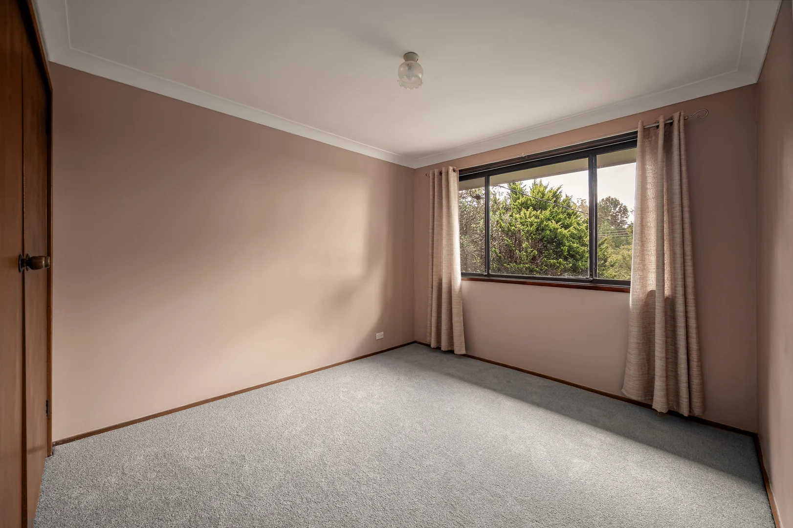 Additional image 7 of 64 Hall Parade, Hazelbrook NSW 2779