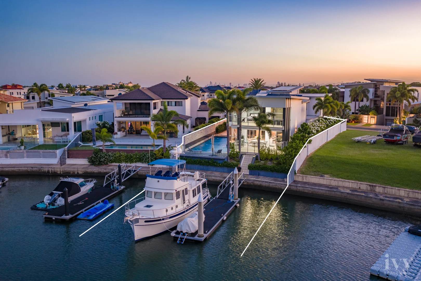 Additional image 31 of 49 Royal Albert Crescent, Sovereign Islands QLD 4216