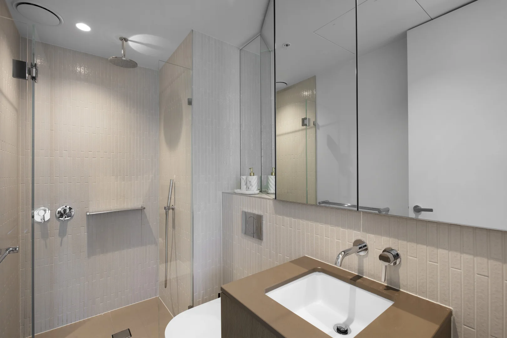 Additional image 5 of 1711e/18 Hoff Boulevard, Southbank VIC 3006