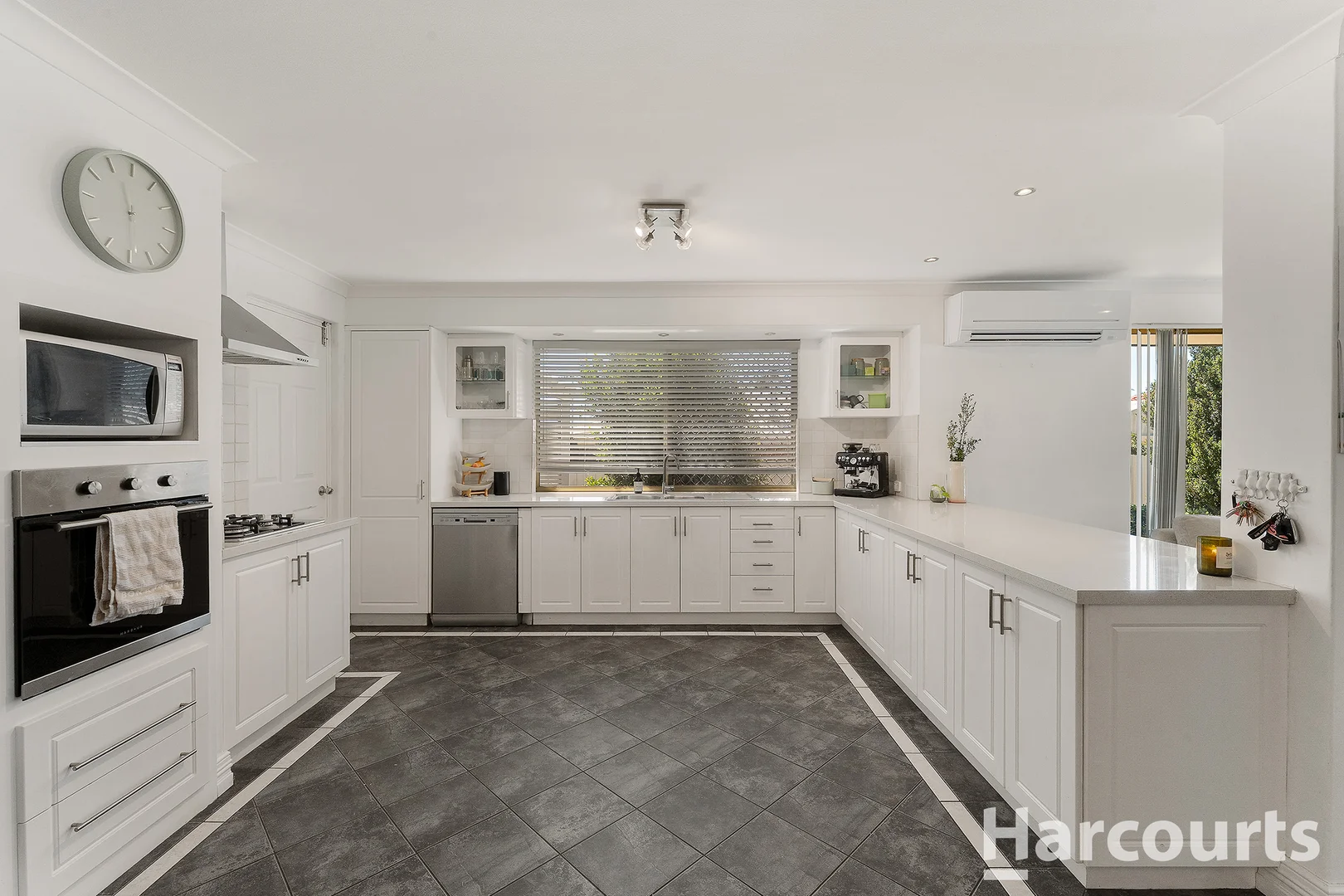Additional image 8 of 10 Hibiscus Rise, Halls Head WA 6210