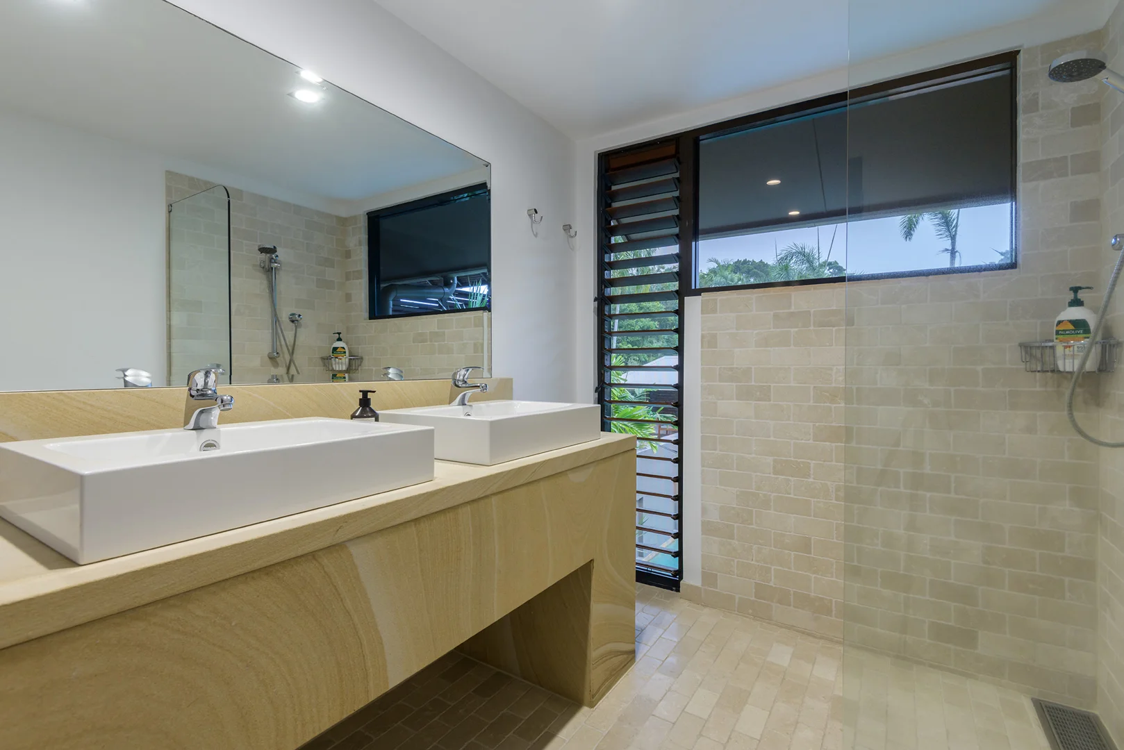 Additional image 11 of 35 Beachfront Mirage Drive, Port Douglas QLD 4877