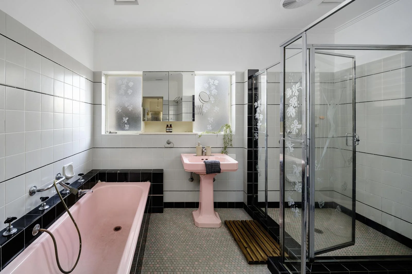 Additional image 9 of 1/404 Gaffney Street, Pascoe Vale VIC 3044