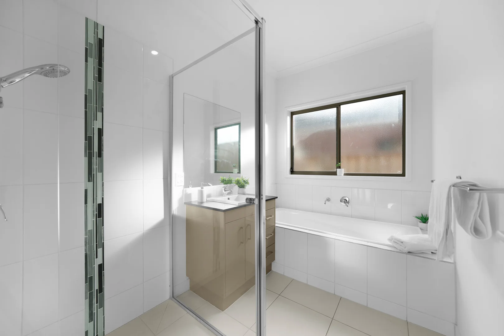 Additional image 20 of 104 Spearmint Boulevard, Manor Lakes VIC 3024