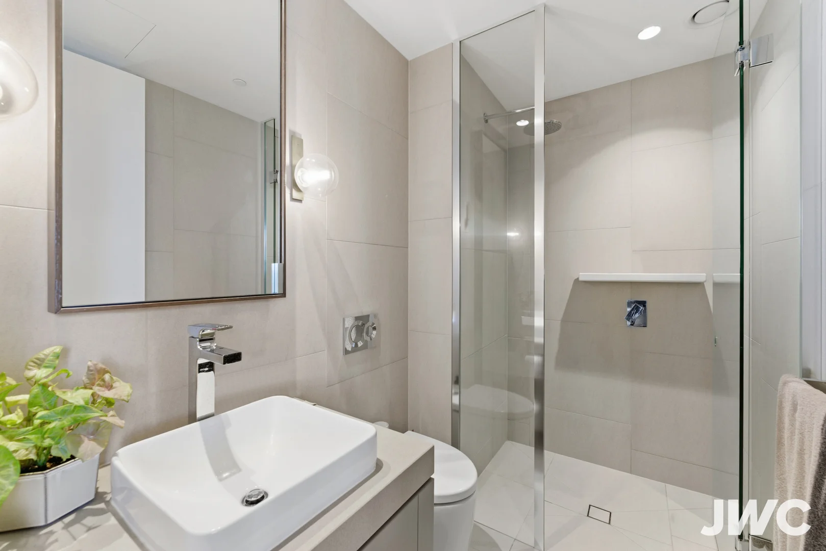 Additional image 9 of 1007/1 Almeida Crescent, South Yarra VIC 3141