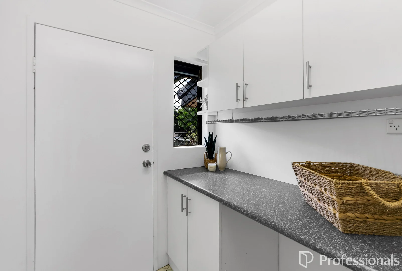 Additional image 21 of 10 Cicero Close, Mooroobool QLD 4870