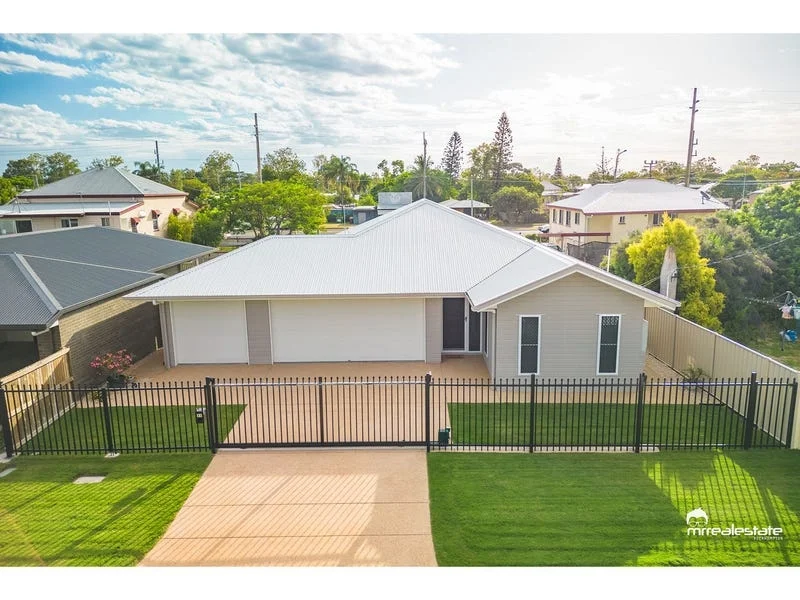 11 Farrell Street, Park Avenue QLD 4701