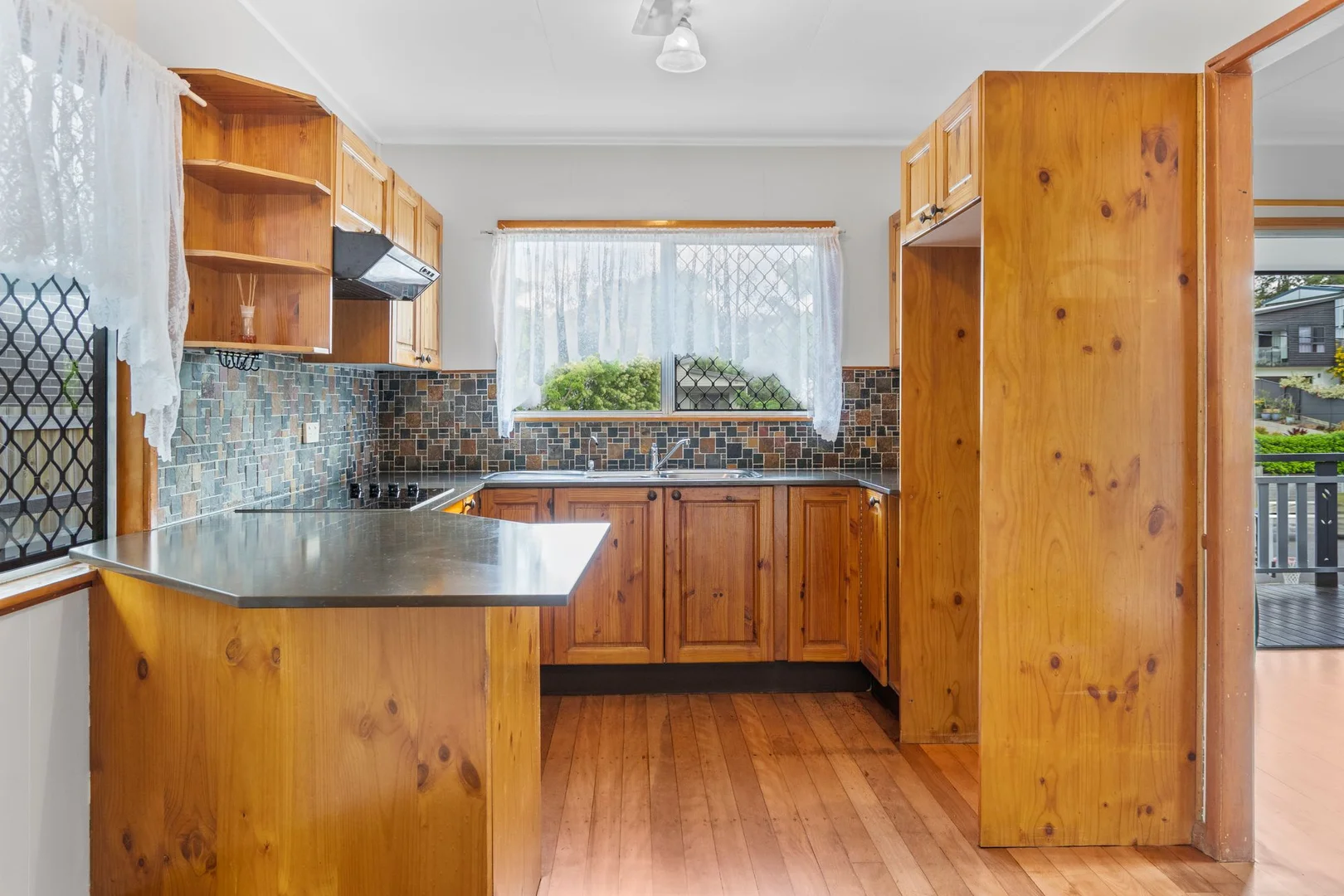 Additional image 2 of 36 Argyle Street, Seventeen Mile Rocks QLD 4073