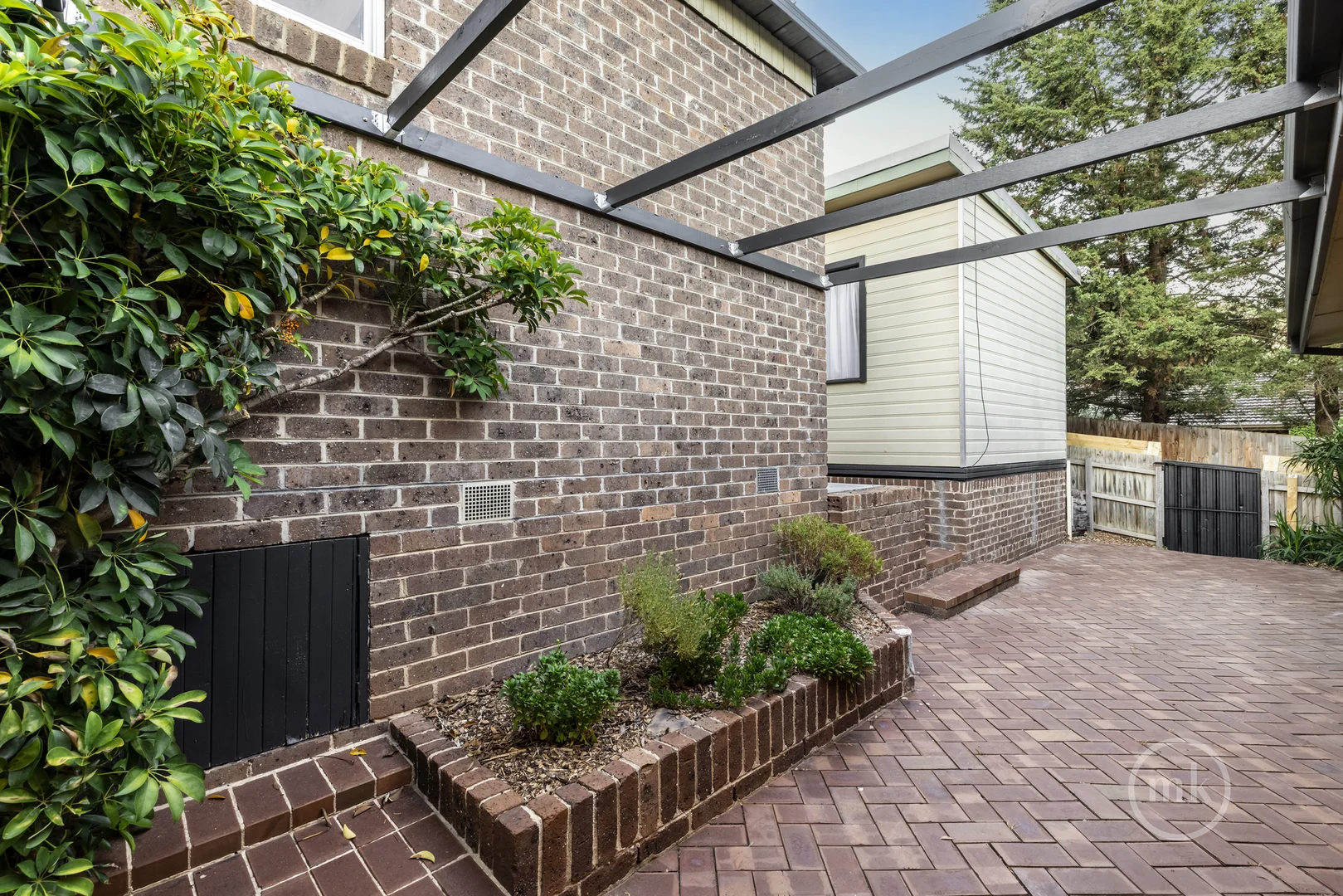 Additional image 10 of 1/95 Karingal Drive, Briar Hill VIC 3088