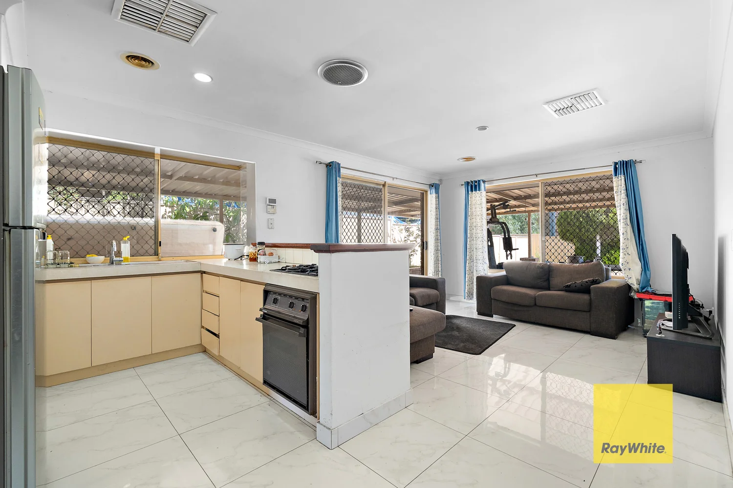 19 Nyandi Court, Thornlie WA 6108