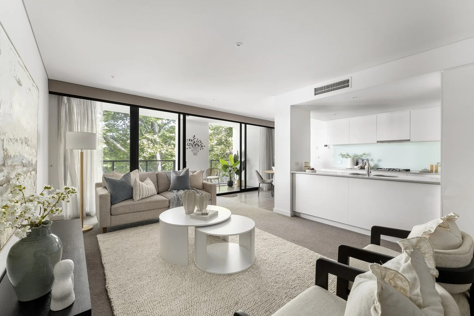 102/53 Chaucer Crescent, Canterbury VIC 3126