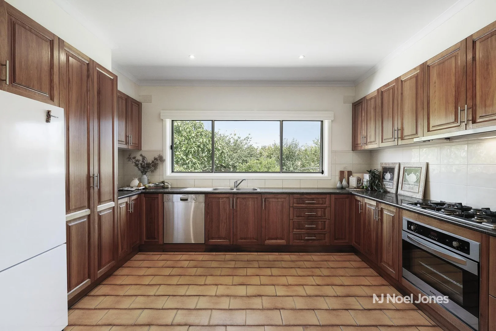 Additional image 6 of 674 Waverley Road, Glen Waverley VIC 3150