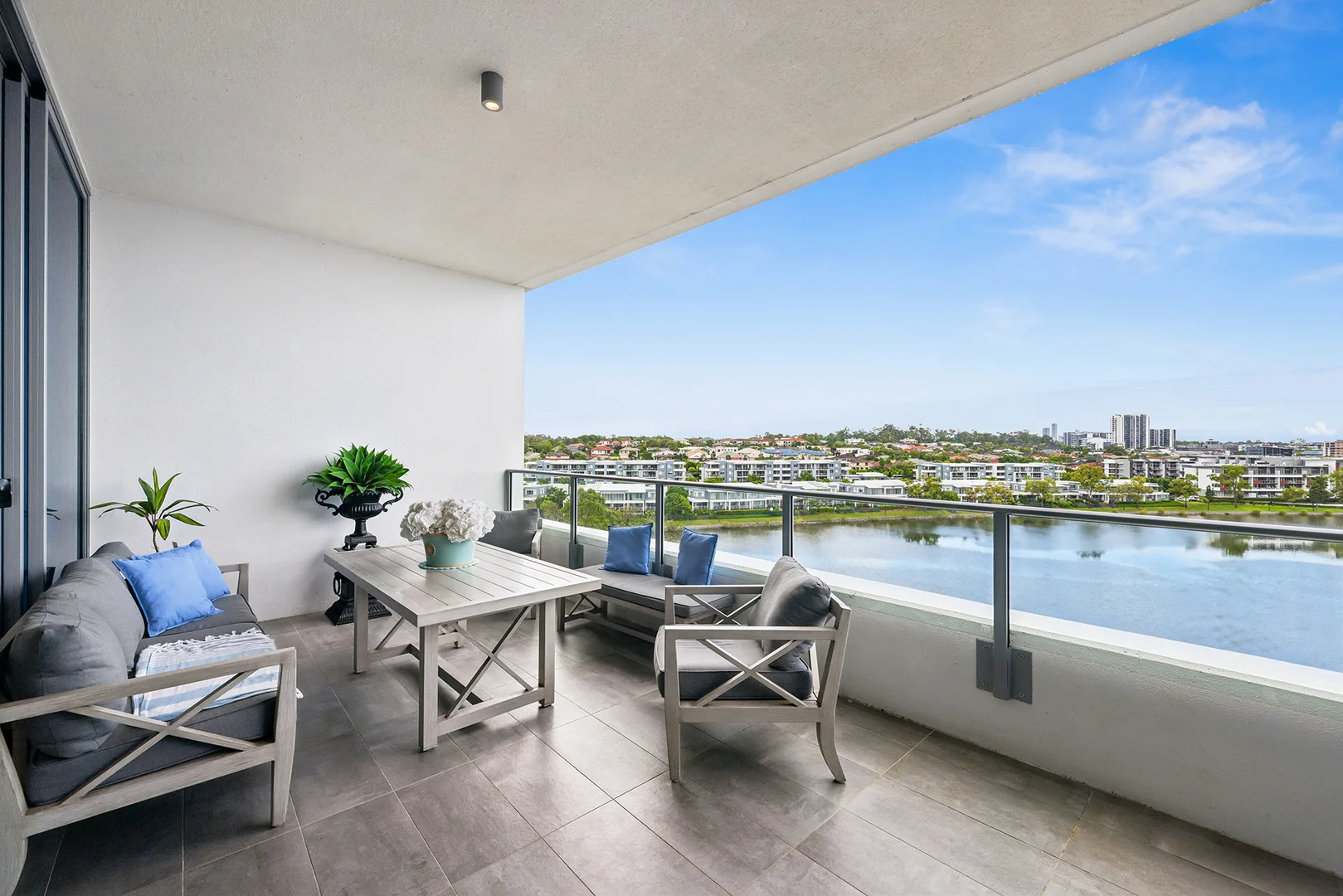 Additional image 6 of 1710/397 Christine Avenue, Varsity Lakes QLD 4227