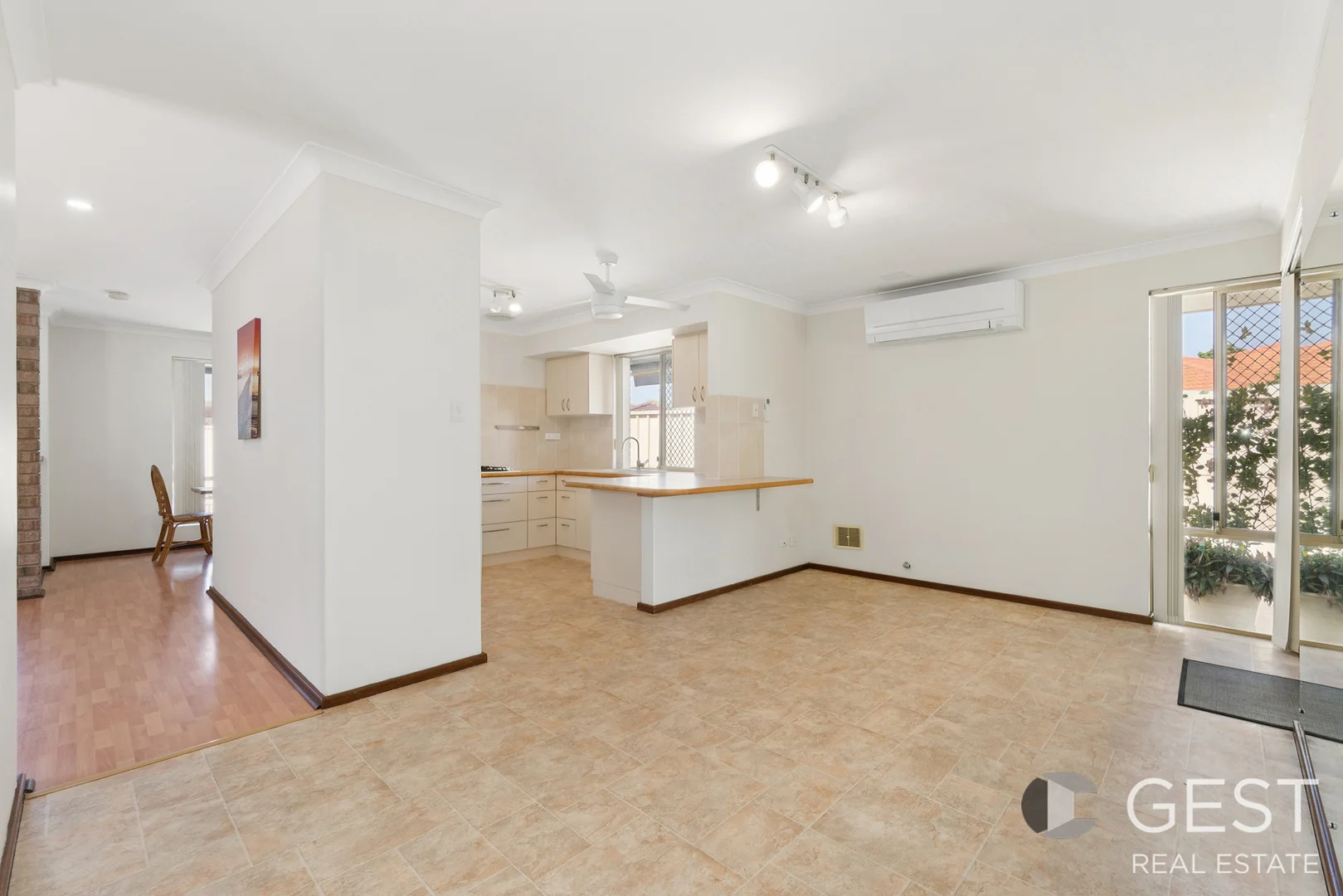 Additional image 14 of 19A Rosebank Gardens, Alexander Heights WA 6064