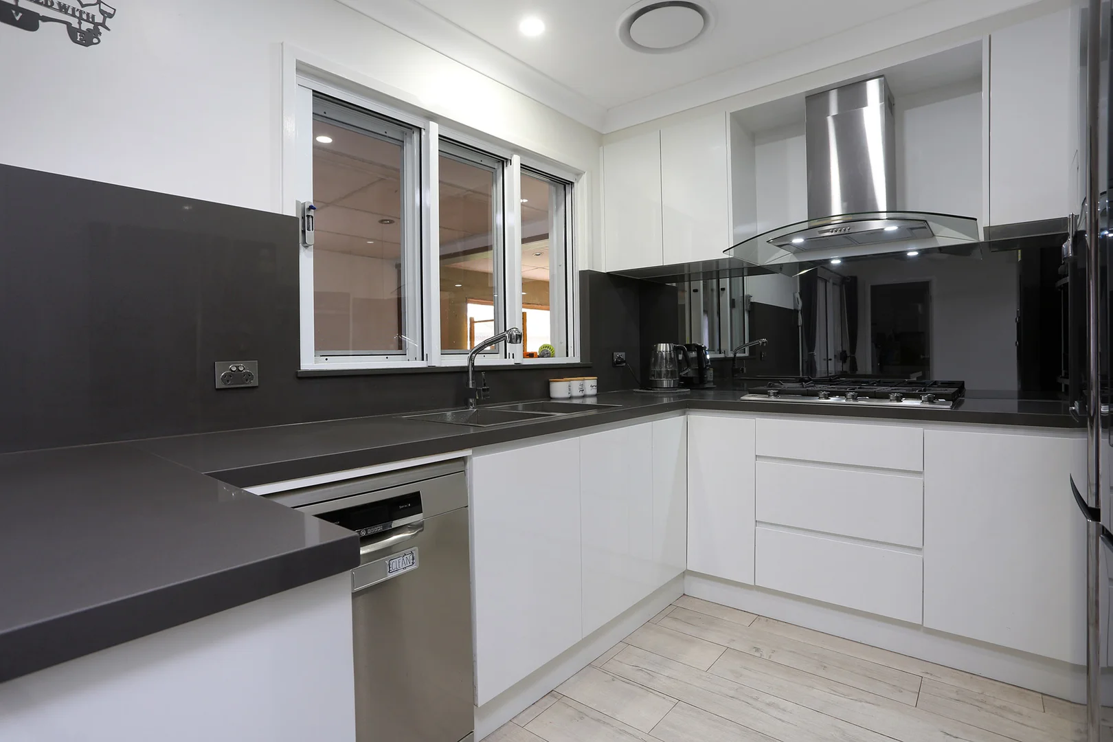 Additional image 3 of 12 Gale Place, Oakhurst NSW 2761