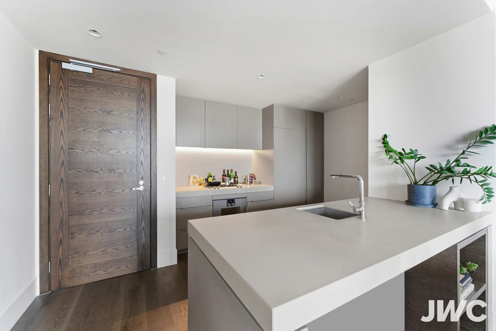 Additional image 6 of 1007/1 Almeida Crescent, South Yarra VIC 3141